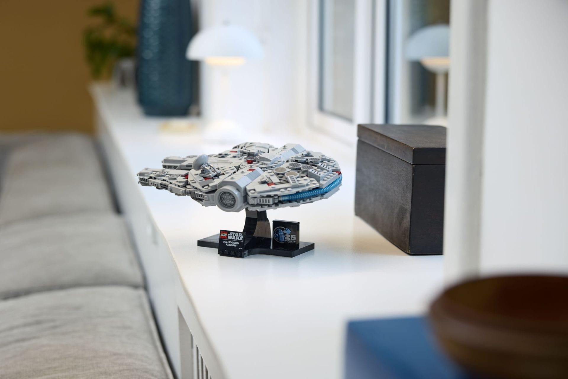 LEGO Star Wars Millennium Falcon™ #75375 - POŠKODOVANA EMBALAŽA