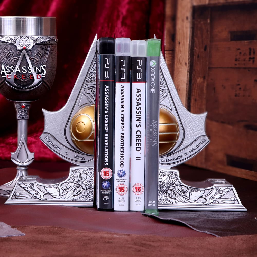 NEMESIS NOW ASSASSIN’S CREED APPLE OF EDEN STOJALI ZA KNJIGE 18,5 CM