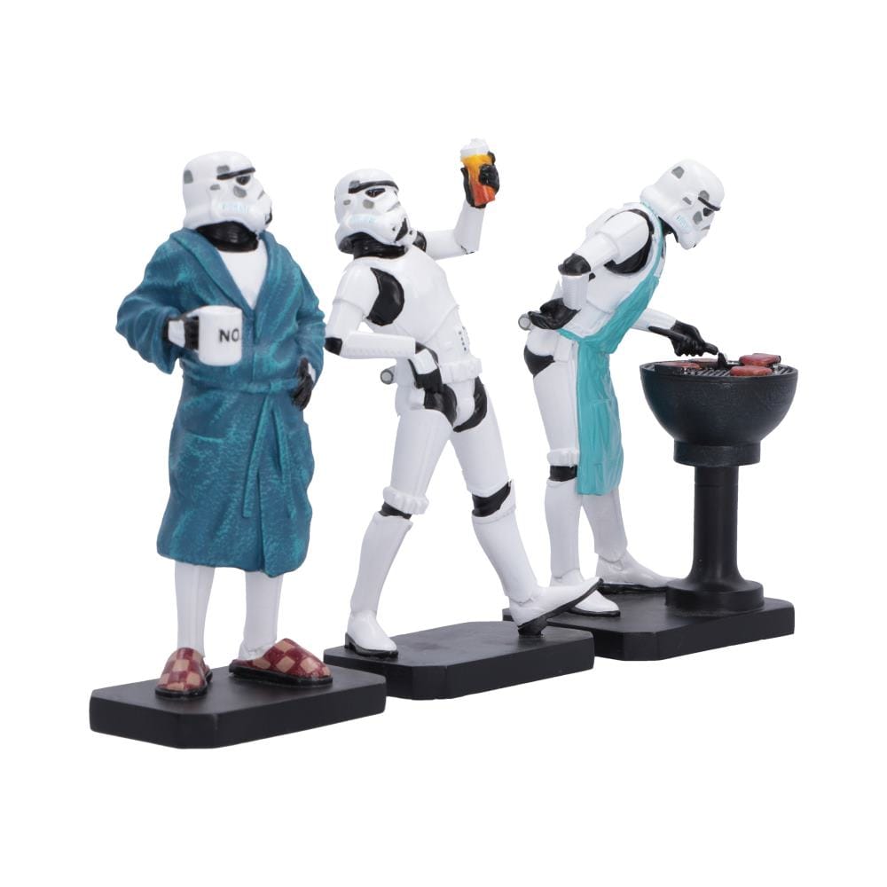 NEMESIS NOW - ORIGINAL STORMTROOPER - LIVING FOR THE WEEKEND 10.5CM
