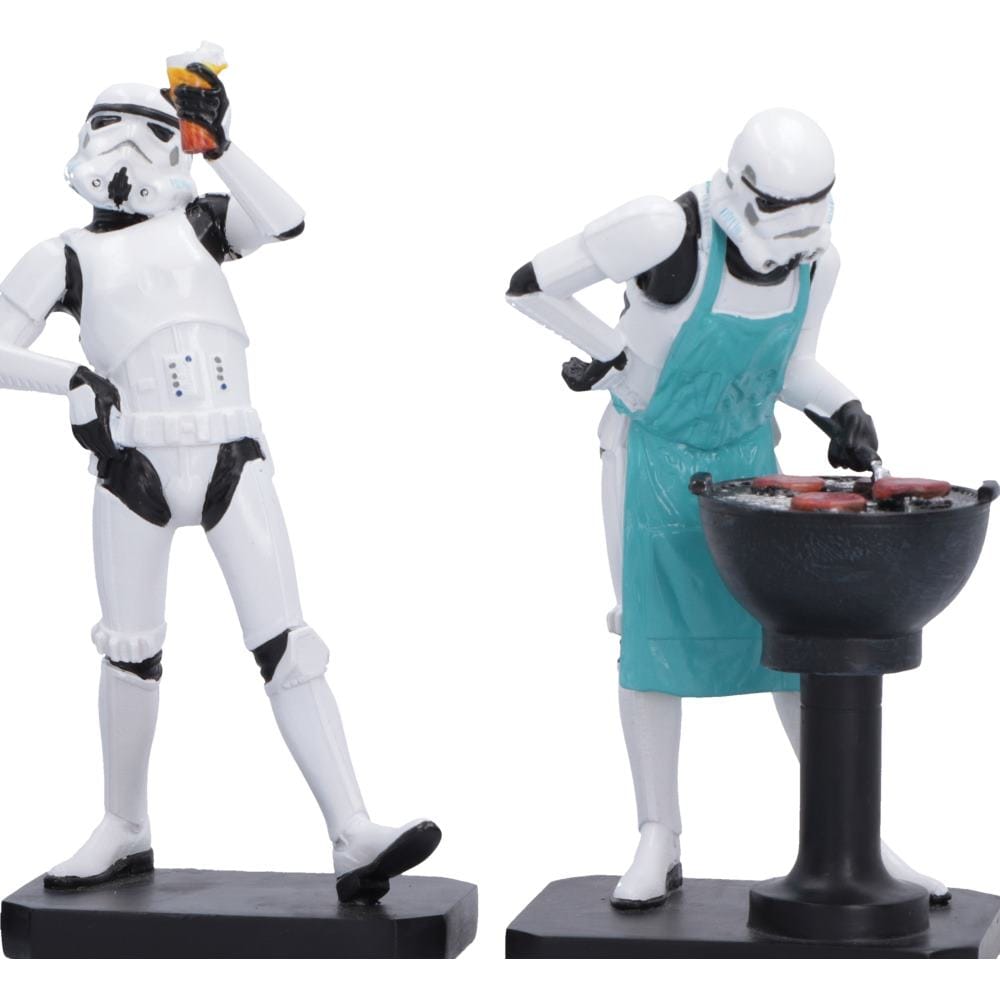 NEMESIS NOW - ORIGINAL STORMTROOPER - LIVING FOR THE WEEKEND 10.5CM