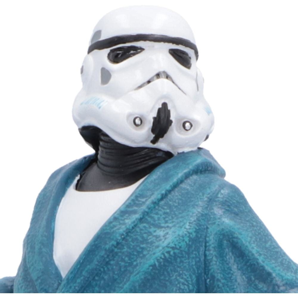 NEMESIS NOW - ORIGINAL STORMTROOPER - OFF DUTY 17.8CM