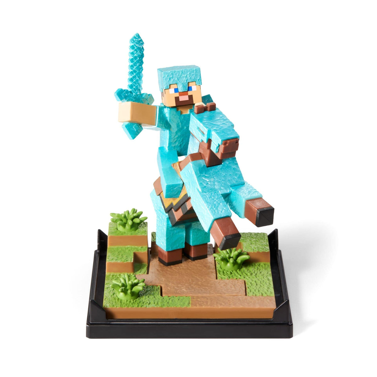 NOBLE COLLECTION - MINECRAFT - DIAMOND ARMOR STEVE AND HORSE