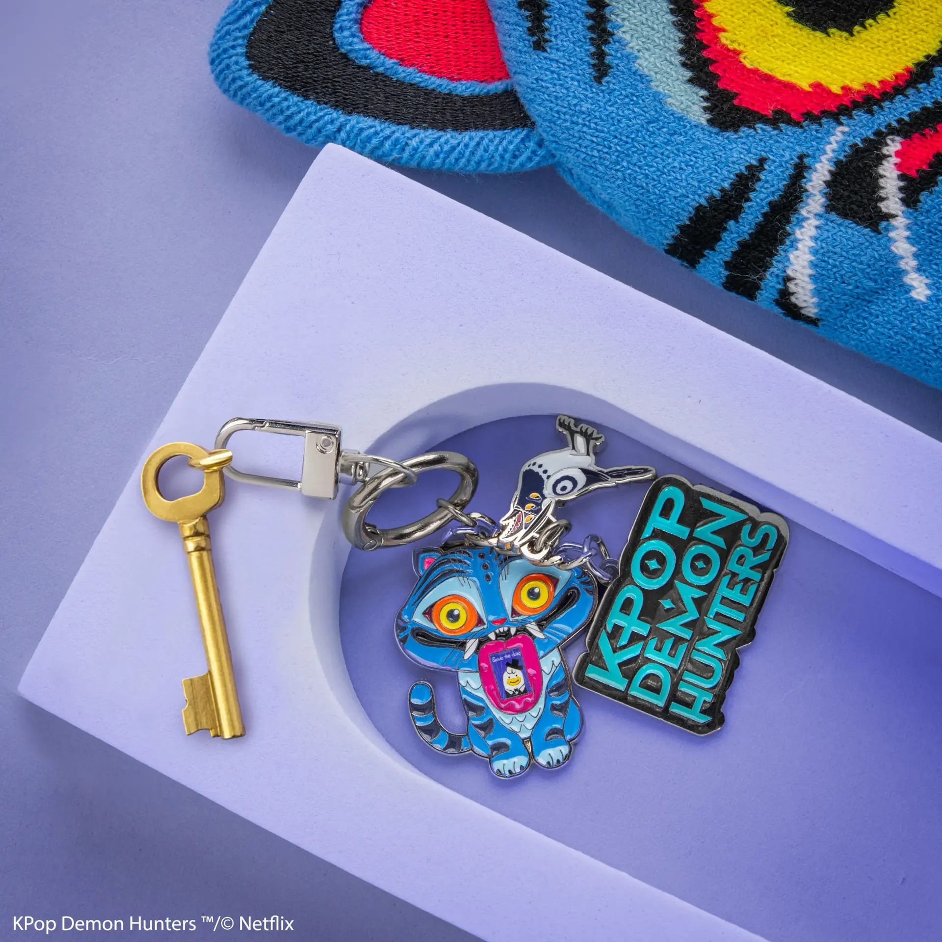 CINEREPLICAS: KPOP DEMON HUNTERS - CHARM KEYCHAIN - DERPY & SUSSIE obesek 4895205625631