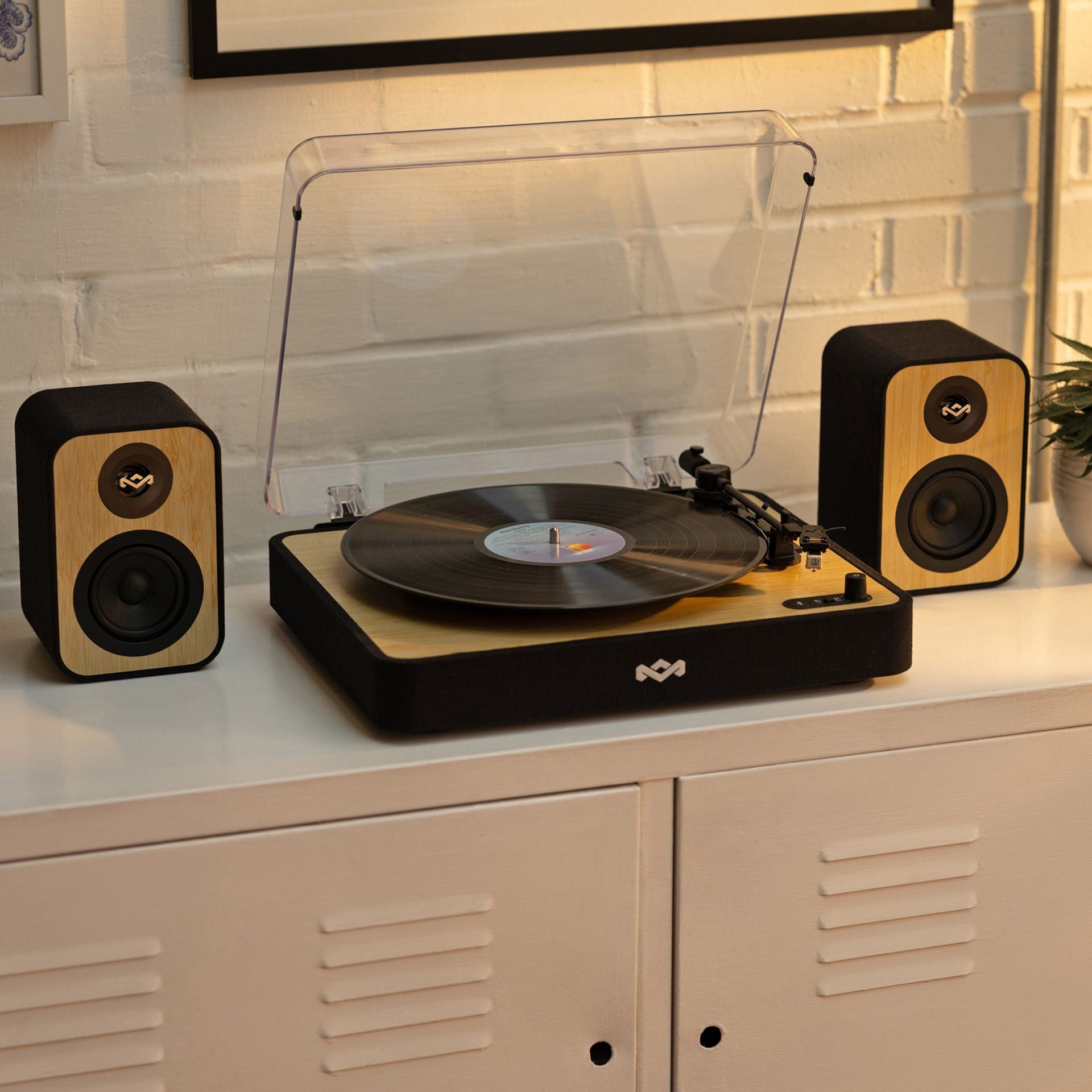 HOUSE OF MARLEY UPLIFT BT BOOKSHELF SPEAKERS SIGNATURE BLACK 846885011348