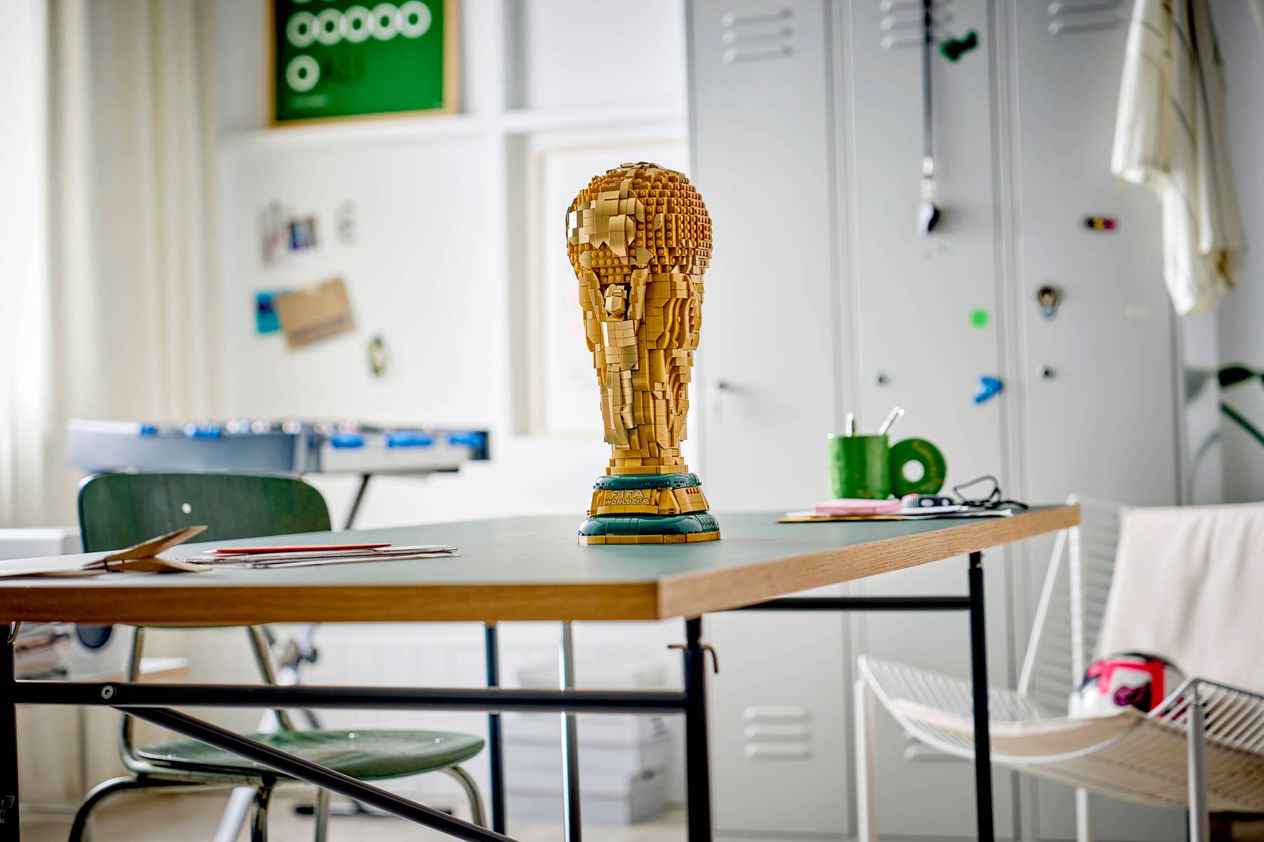 LEGO EDITIONS SPORTS - FIFA WORLD CUP OFFICIAL TROPHY #43020 5702018069608