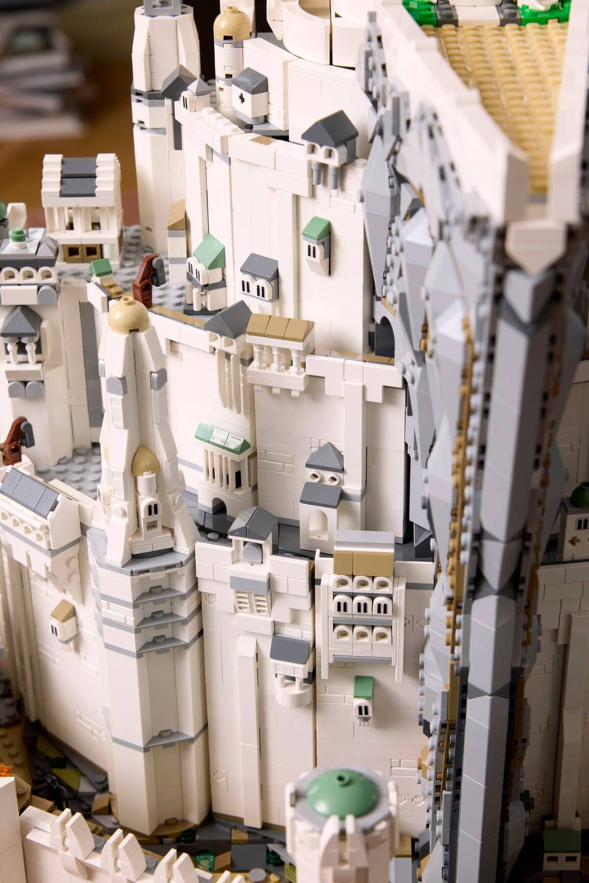LEGO ICONS - THE LORD OF THE RINGS: MINAS TIRITH #11377 5702018069813