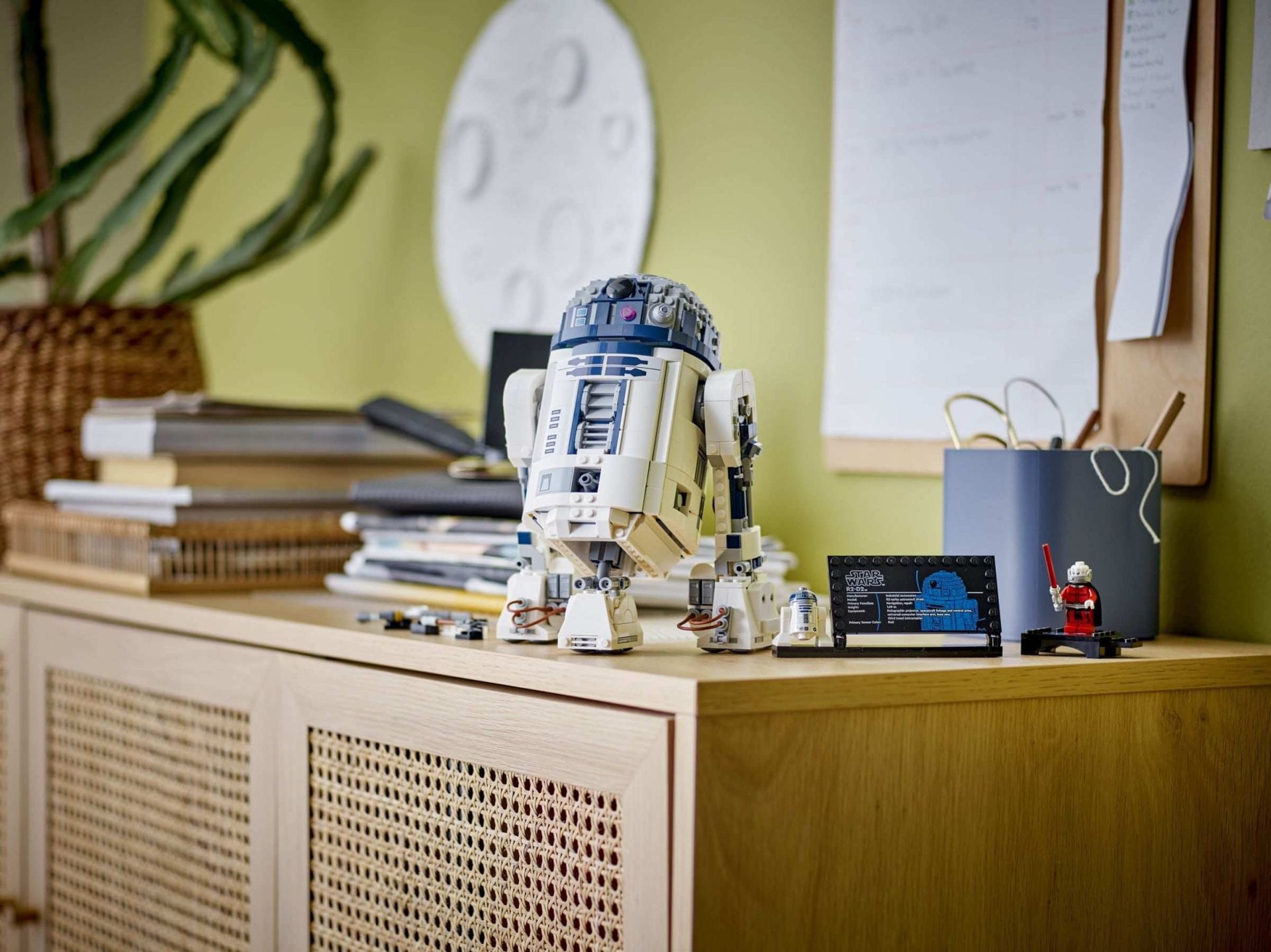 LEGO Star Wars R2-D2™ #75379 5702017584379