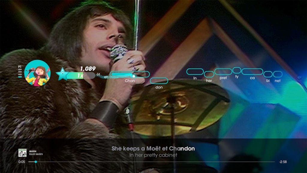 Let's Sing Presents Queen + 1 mikrofon (PS4)- ODPRTA EMBALAŽA 3200000001657