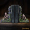 NEMESIS NOW LORD OF THE RINGS GOLLUM & SMEAGOL knjižna opornika 24,5CM 801269156237