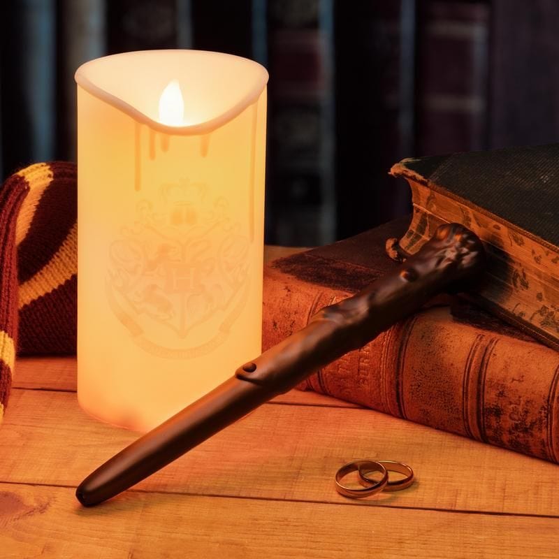 PALADONE CANDLE LIGHT WITH WAND REMOTE CONTROL LUČKA Z DALJINSKIM UPRAVLJALNIKOM 5055964786830