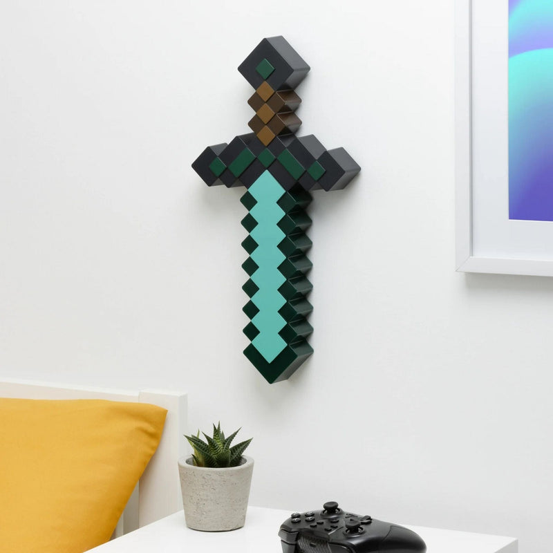 PALADONE DIAMOND SWORD SVETILKA 5056577728026