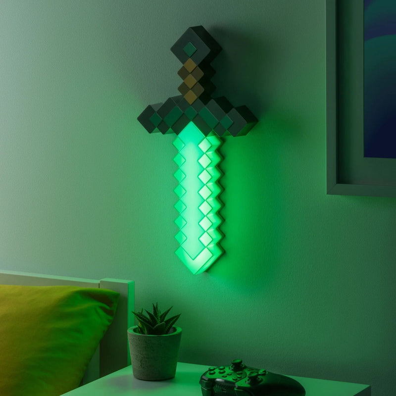 PALADONE DIAMOND SWORD SVETILKA 5056577728026