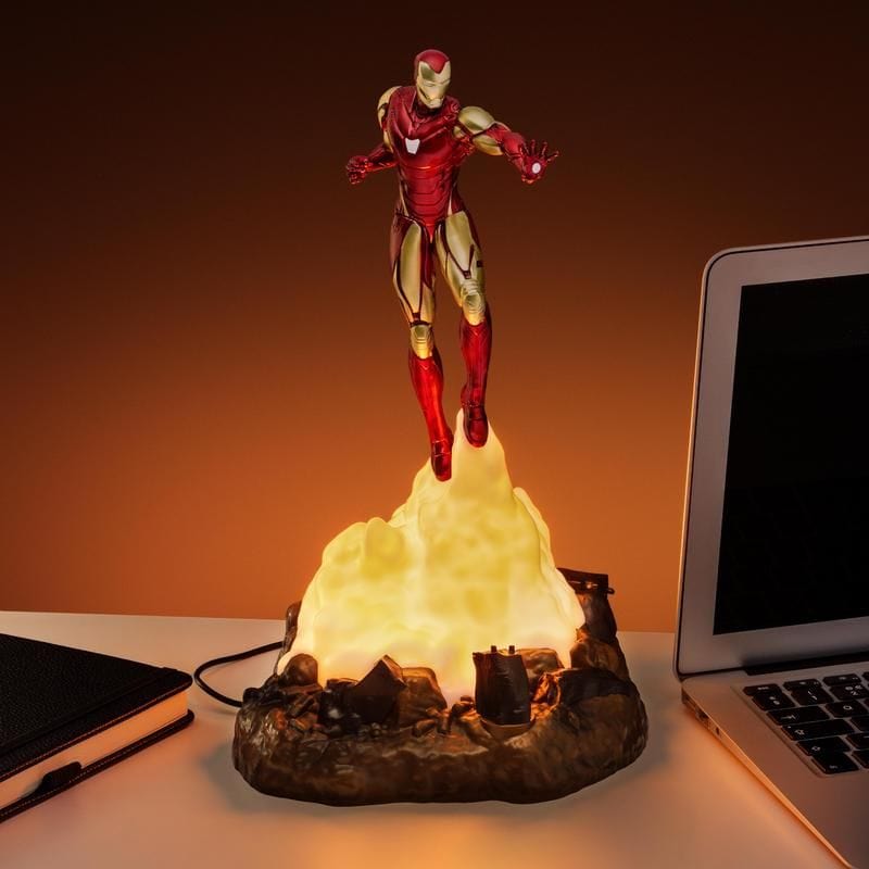 PALADONE IRON MAN DIORAMA LUČKA 5056577710540
