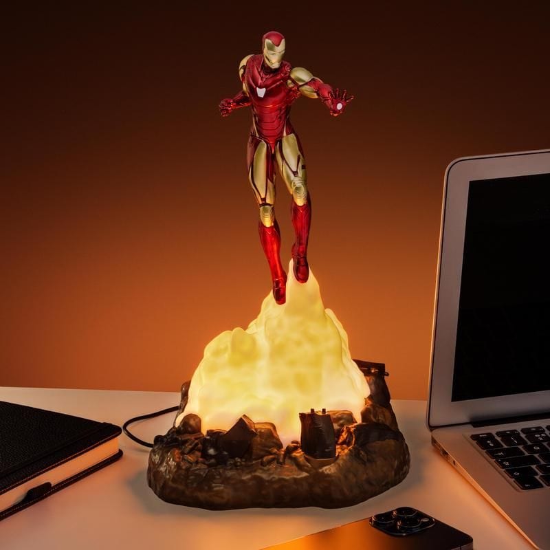 PALADONE IRON MAN DIORAMA LUČKA 5056577710540