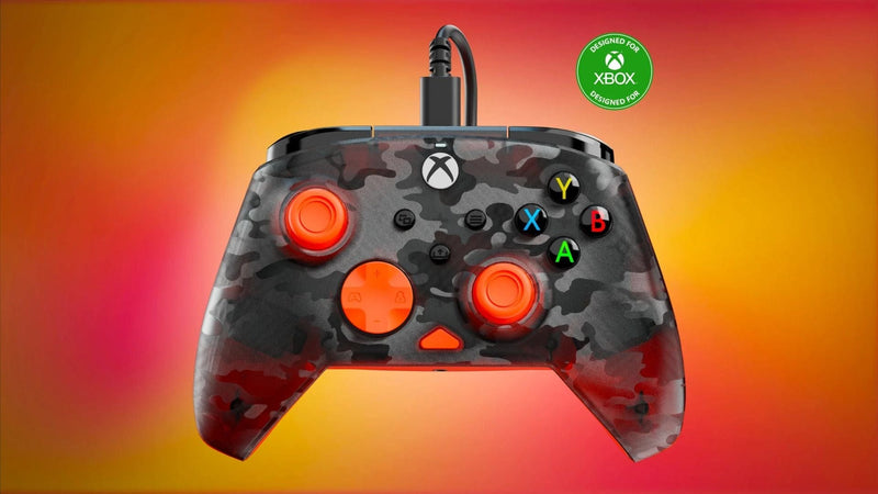 TURTLE BEACH XBOX REMATCH ŽIČNI KONTROLER CAMO ČRNO ORANŽNE BARVE 840454400038