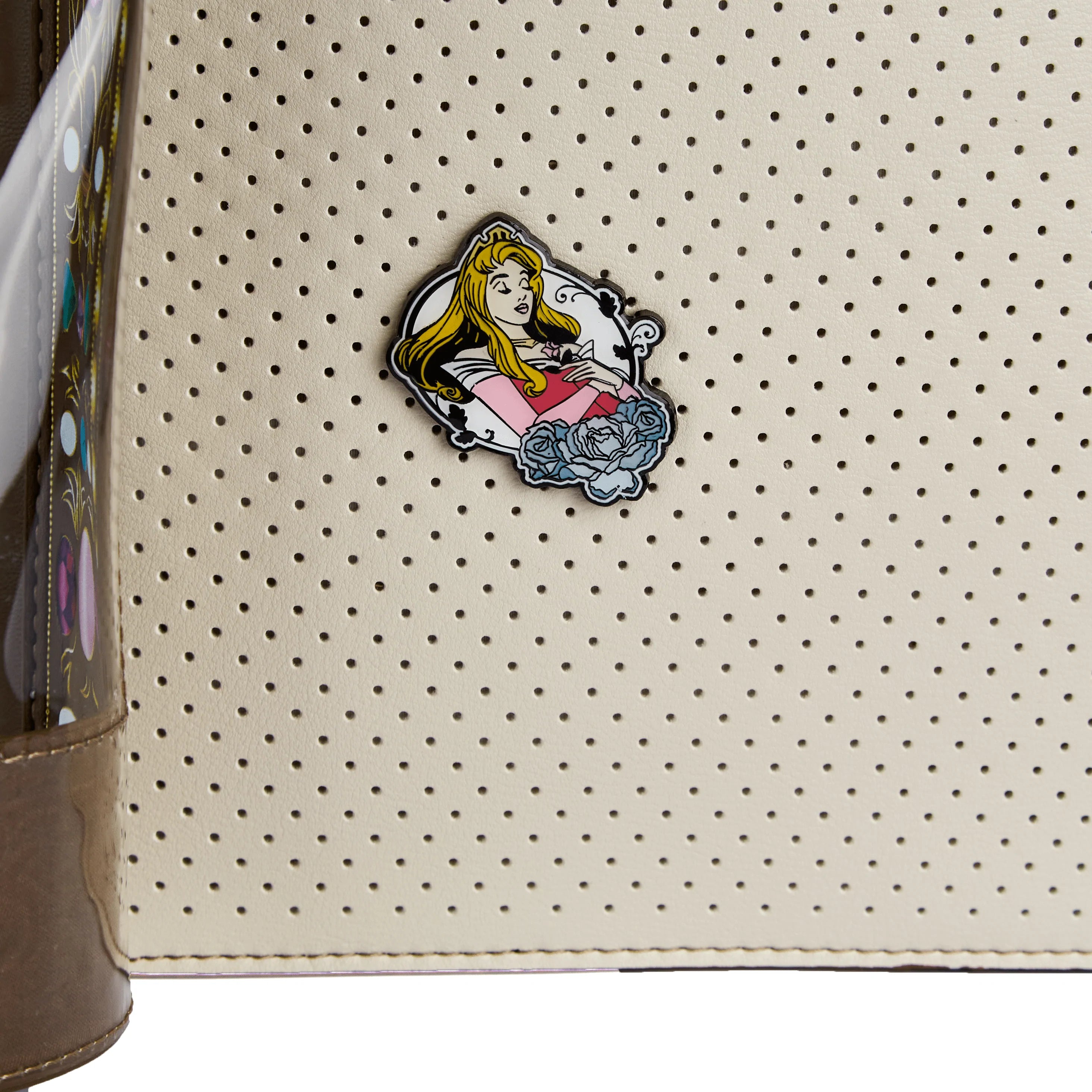 LOUNGEFLY DISNEY SLEEPING BEAUTY PIN COLLECTOR NAHRBTNIK 671803400559