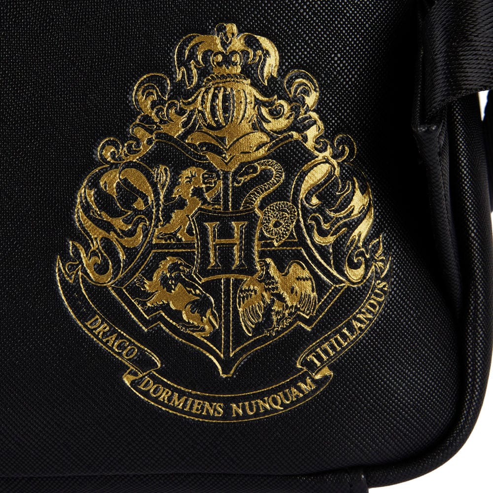 LOUNGEFLY HARRY POTTER TRILOGY TRIPLE POCKET MINI NAHRBTNIK 671803404458