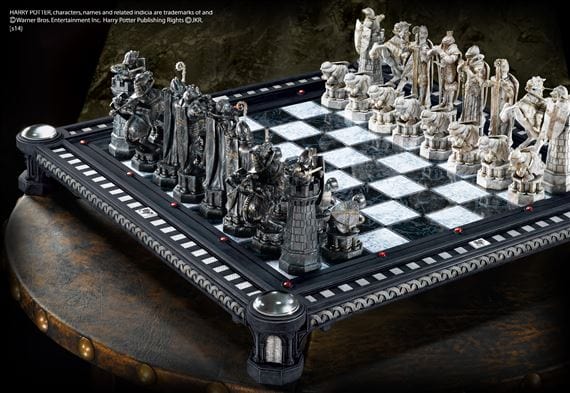 NOBLE COLLECTION - HARRY POTTER - COLLECTABLES - FINAL CHALLENGE NAMIZNA IGRA ŠAH 812370010332