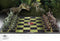 NOBLE COLLECTION - UNIVERSAL - JURASSIC PARK NAMIZNA IGRA ŠAH 849421007133