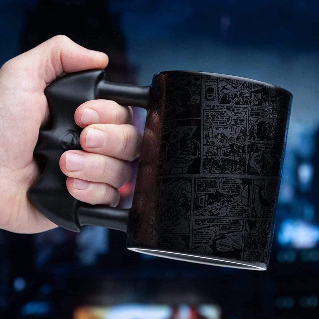PALADONE BATMAN BATARANG SHAPED MUG skodelica 5055964767891