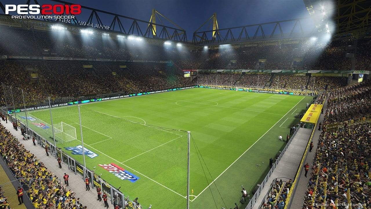 Pro Evolution Soccer 2018 (PS4) 4012927103333