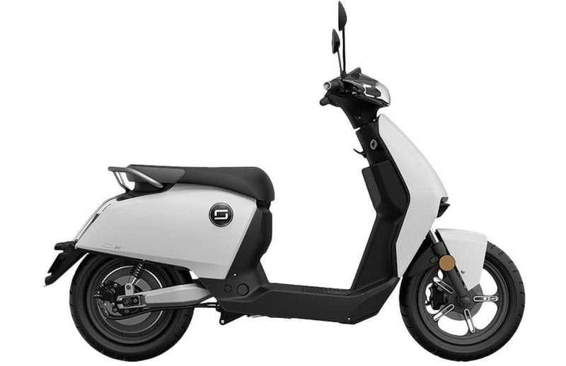 SUPER SOCO CUX električni skuter - bele barve 8605042600359